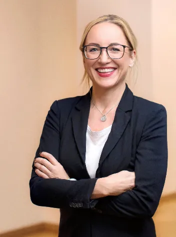 Anja Gringel, Assistentin der Geschäftsführung