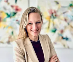 Laura Hoffmann, Projektleiterin