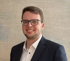 Lionel Welzel, Junior Berater
